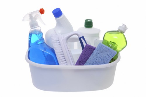 Bathroom and kitchen deep cleaning in EC1 with sanitizing attention